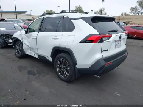 2024 Toyota Rav4 Hybrid Xle Premium VIN JTMB6RFV1RJ058656 фото 3