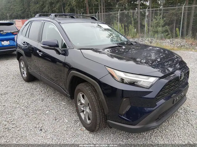 4T3RWRFV7SU213569 — 2025 Toyota RAV4 Hybrid XLE, Передняя часть слева (Left Front), фото до ремонта
