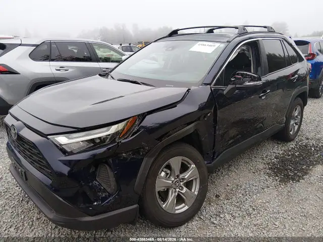 4T3RWRFV7SU213569 — 2025 Toyota RAV4 Hybrid XLE, фото 2 с аукциона IAAI 14.10.2026, Передняя часть слева