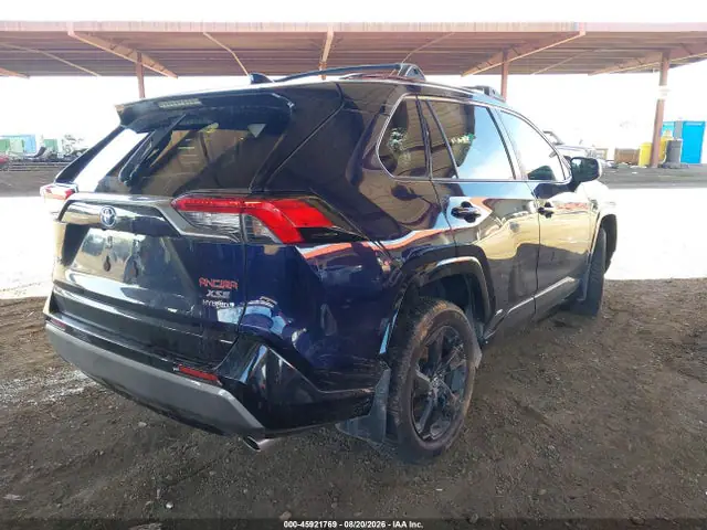 4T3E6RFV8LU004809 — 2020 Toyota RAV4 Hybrid XSE, фото 4 с аукциона IAAI 13.10.2026, Подтопление