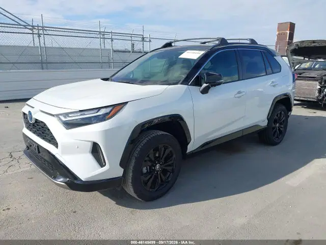 JTME6RFV4RD550710 — 2024 Toyota RAV4 Hybrid XSE, фото 2 с аукциона IAAI 30.09.2026, Правый бок