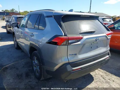 2024 Toyota RAV4 HYBRID VIN 2T3BWRFV9RW190436 фото 3