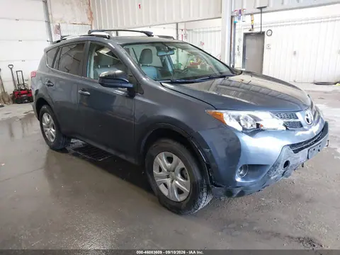 JTMBFREV6ED089430 — 2014 Toyota RAV4 LE, Левый бок (Left Side), фото до ремонта
