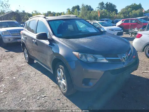 2T3BFREV4EW219451 — 2014 Toyota RAV4 LE, Задняя часть (Rear), фото до ремонта