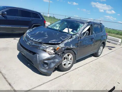2014 Toyota RAV4 LE VIN JTMZFREV3EJ000803 фото 2