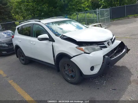 2T3ZFREV3FW149988 — 2015 Toyota RAV4 LE, Передняя часть (Front), фото до ремонта