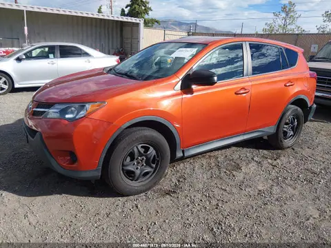 2015 Toyota RAV4 LE VIN 2T3BFREV7FW241655 фото 2
