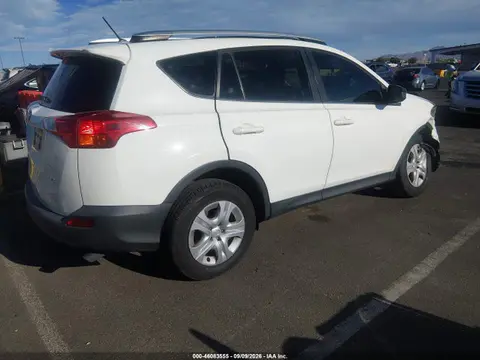 2015 Toyota RAV4 LE VIN JTMZFREVXFJ056920 фото 4