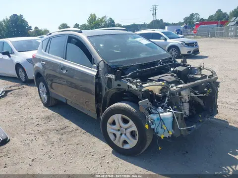JTMZFREVXFD054745 — 2015 Toyota RAV4 LE, Передняя часть (Front End), фото до ремонта