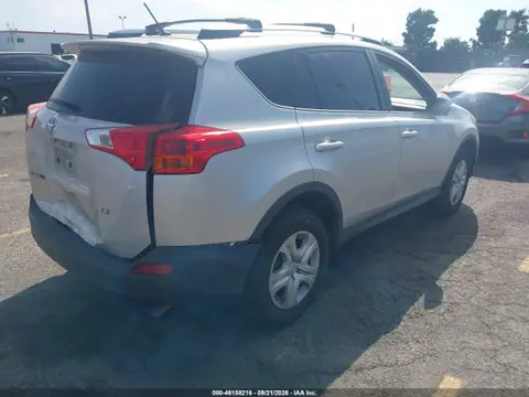 2015 Toyota RAV4 LE VIN JTMZFREV6FD069100 фото 4