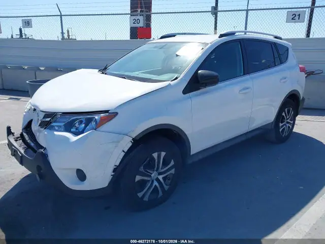 2T3ZFREV0FW198839 — 2015 Toyota RAV4 LE, фото 2 с аукциона IAAI 14.10.2026, Передняя и задняя части