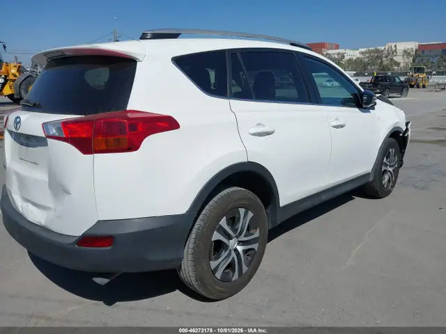 2T3ZFREV0FW198839 — 2015 Toyota RAV4 LE, фото 4 с аукциона IAAI 14.10.2026, Передняя и задняя части