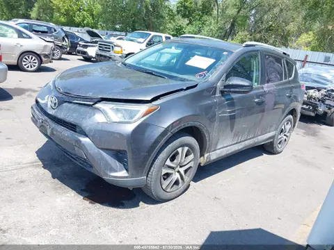 2016 Toyota RAV4 LE VIN 2T3BFREV8GW514555 фото 2