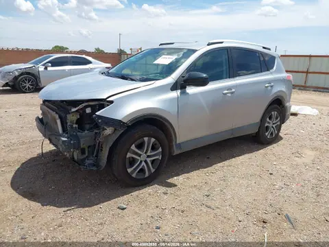 2016 Toyota RAV4 LE VIN 2T3ZFREVXGW284094 фото 2