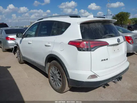 2016 Toyota RAV4 LE VIN 2T3BFREV9GW471876 фото 3
