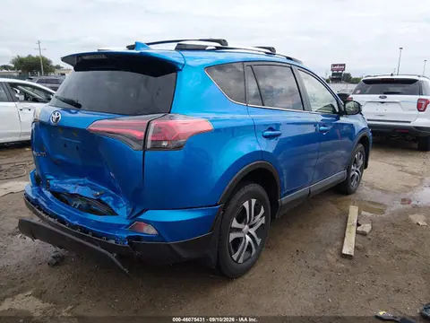 2016 Toyota RAV4 LE VIN JTMZFREV9GJ098920 фото 4