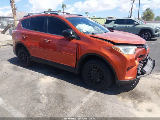 2016 Toyota RAV4 LE VIN JTMZFREV1GD081754 фото 1