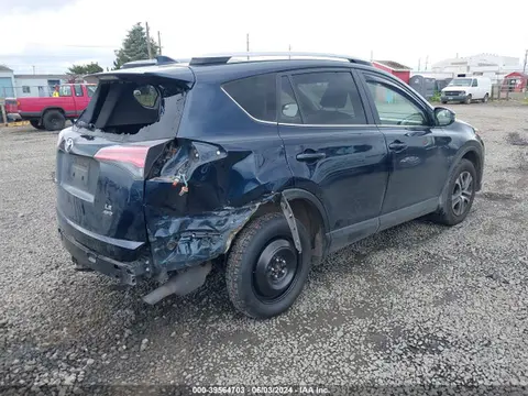 2017 Toyota RAV4 LE VIN JTMBFREV0HJ146615 фото 4