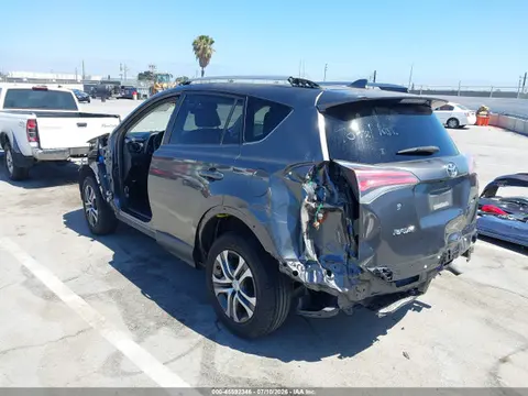 2017 Toyota RAV4 LE VIN JTMZFREV7HJ116476 фото 3