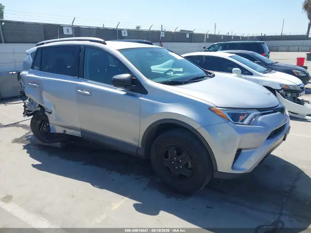2T3ZFREV0HW372721 — 2017 Toyota RAV4 LE, Задняя часть (Rear), фото до ремонта