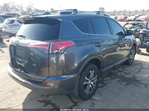 2017 Toyota RAV4 LE VIN JTMZFREVXHJ716067 фото 4