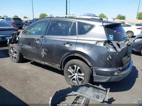 2017 Toyota RAV4 LE VIN JTMZFREV5HJ102253 фото 3