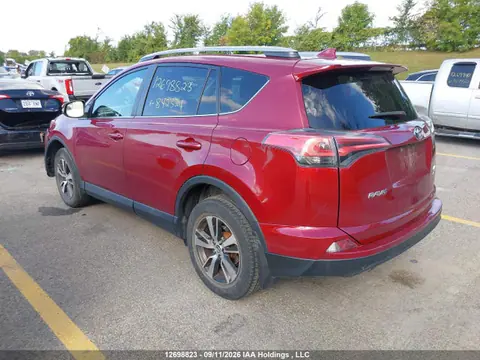 2018 Toyota RAV4 LE VIN 2T3BFREV8JW842324 фото 3