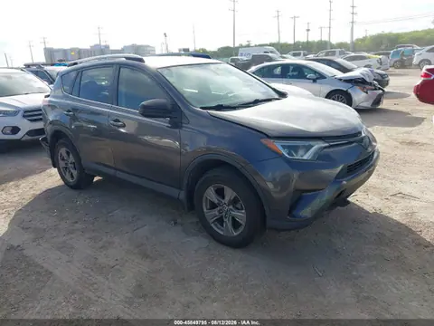 JTMZFREV6JJ190638 — 2018 Toyota RAV4 LE, Передняя часть (Front & Rear), фото до ремонта
