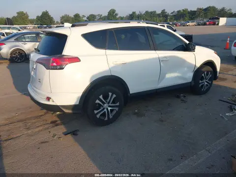 2018 Toyota RAV4 LE VIN JTMBFREV1JJ249029 фото 4