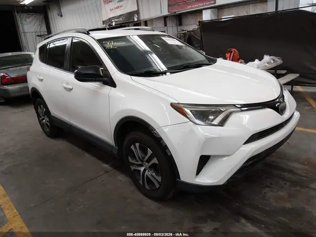 JTMZFREV5JJ188573 — 2018 Toyota RAV4 LE, Задняя часть (Rear), фото до ремонта