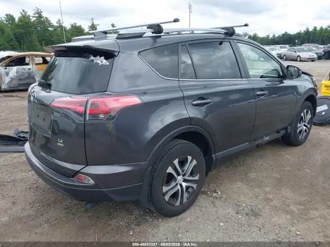 2018 Toyota RAV4 LE VIN JTMBFREV2JJ723019 фото 4