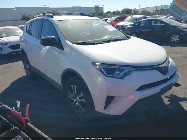 2018 Toyota RAV4 LE VIN 2T3ZFREVXJW479975 фото 1