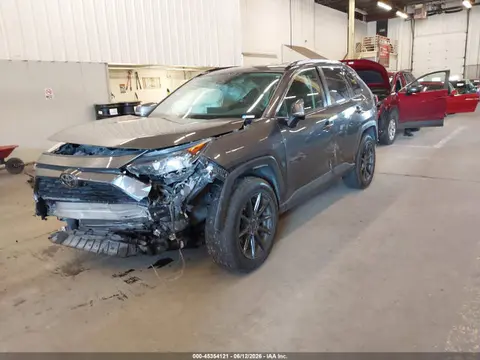 2019 Toyota RAV4 LE VIN JTMG1RFV3KJ018721 фото 2