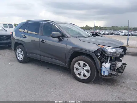 JTMH1RFV8KD039292 — 2019 Toyota RAV4 LE, Передняя часть (Front End), фото до ремонта
