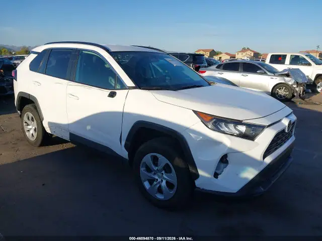 2T3F1RFV1LC121040 — 2020 Toyota RAV4 LE, Правый бок (Right Side), фото до ремонта