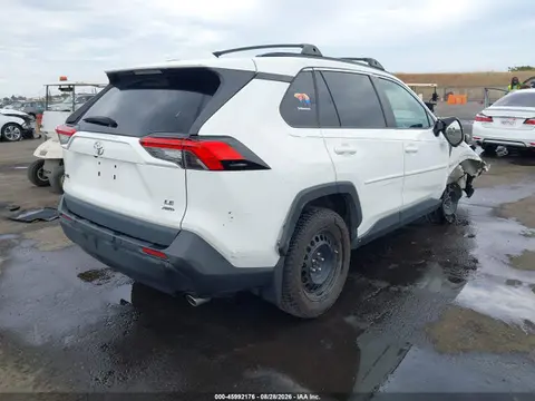 2021 Toyota RAV4 LE VIN 2T3G1RFV4MC157617 фото 4