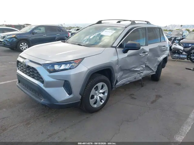 2021 Toyota RAV4 LE VIN 2T3F1RFV2MC206857 фото 2