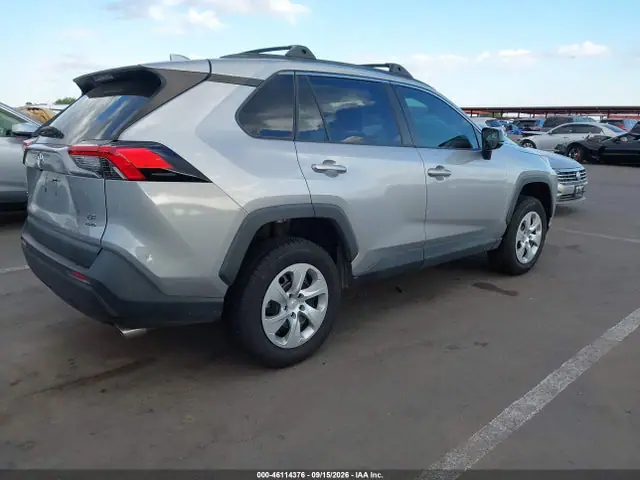2021 Toyota RAV4 LE VIN 2T3F1RFV2MC206857 фото 4