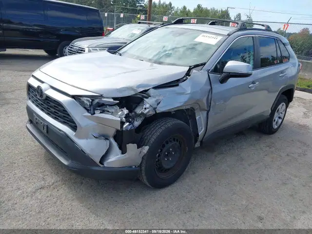2T3G1RFV8MC148371 — 2021 Toyota RAV4 LE, фото 2 с аукциона IAAI 30.09.2026, Передняя часть слева