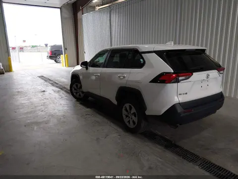 2022 Toyota RAV4 LE VIN 2T3G1RFV6NW311406 фото 3