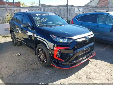 2T3B1RFV7PC386517 — 2023 Toyota RAV4 LE, Град (Hail), фото до ремонта