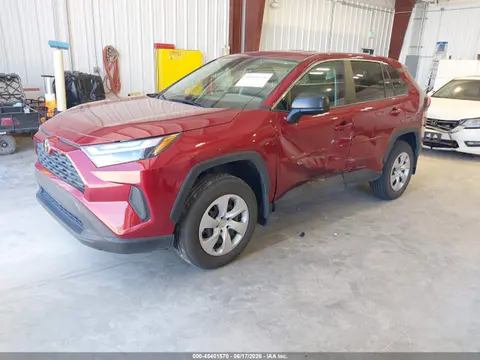2024 Toyota RAV4 LE VIN 2T3F1RFV4RW477781 фото 2