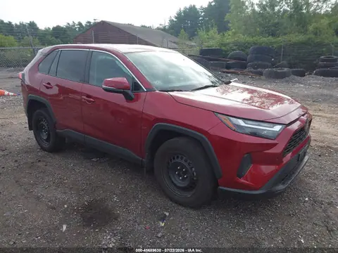 2T3G1RFV9RW456204 — 2024 Toyota RAV4 LE, Левый бок (Left Side), фото до ремонта
