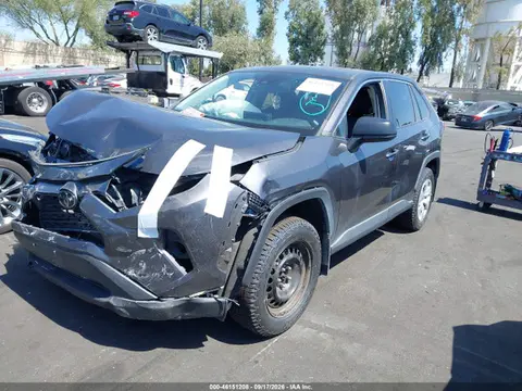 2024 Toyota RAV4 LE VIN 2T3H1RFV0RC252767 фото 2