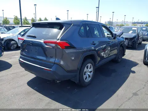 2024 Toyota RAV4 LE VIN 2T3H1RFV0RC252767 фото 4