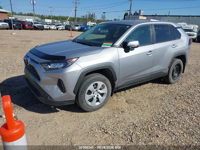 2T3B1RFV4SC521574 — 2025 Toyota RAV4 LE, фото 2 с аукциона IAAI 14.10.2026, Угон