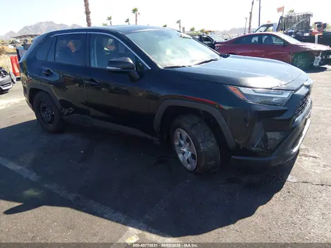 2T3K1RFV2SW414537 — 2025 Toyota RAV4 LE, Передняя часть (Front End), фото до ремонта