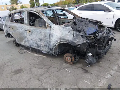 2T3YFREV3EW109176 — 2014 Toyota RAV4 Limited, Полный пожар (Total Burn), фото до ремонта