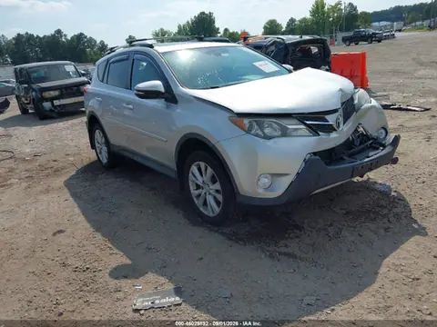 2T3DFREVXFW397004 — 2015 Toyota RAV4 Limited, Передняя часть (Front End), фото до ремонта