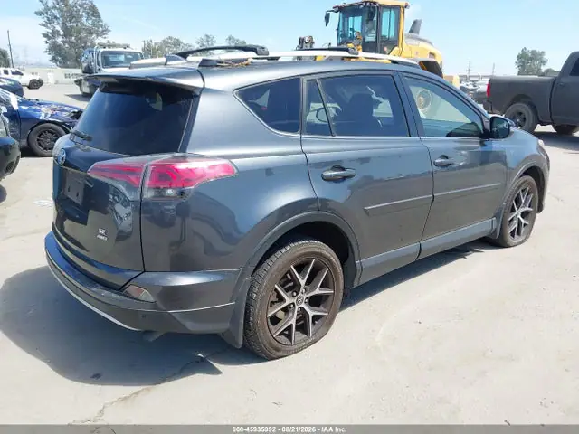 JTMJFREV0GD187979 — 2016 Toyota RAV4 SE, фото 4 с аукциона IAAI 14.10.2026, Передняя часть слева